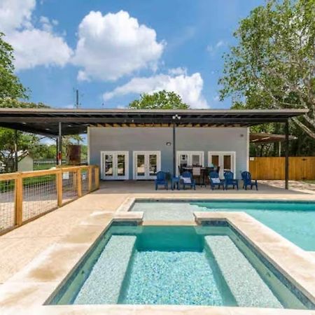5 Bdrm Home On 2 Acres Mins To Wineries Private Heated Pool And Hot Tub Johnson City Extérieur photo