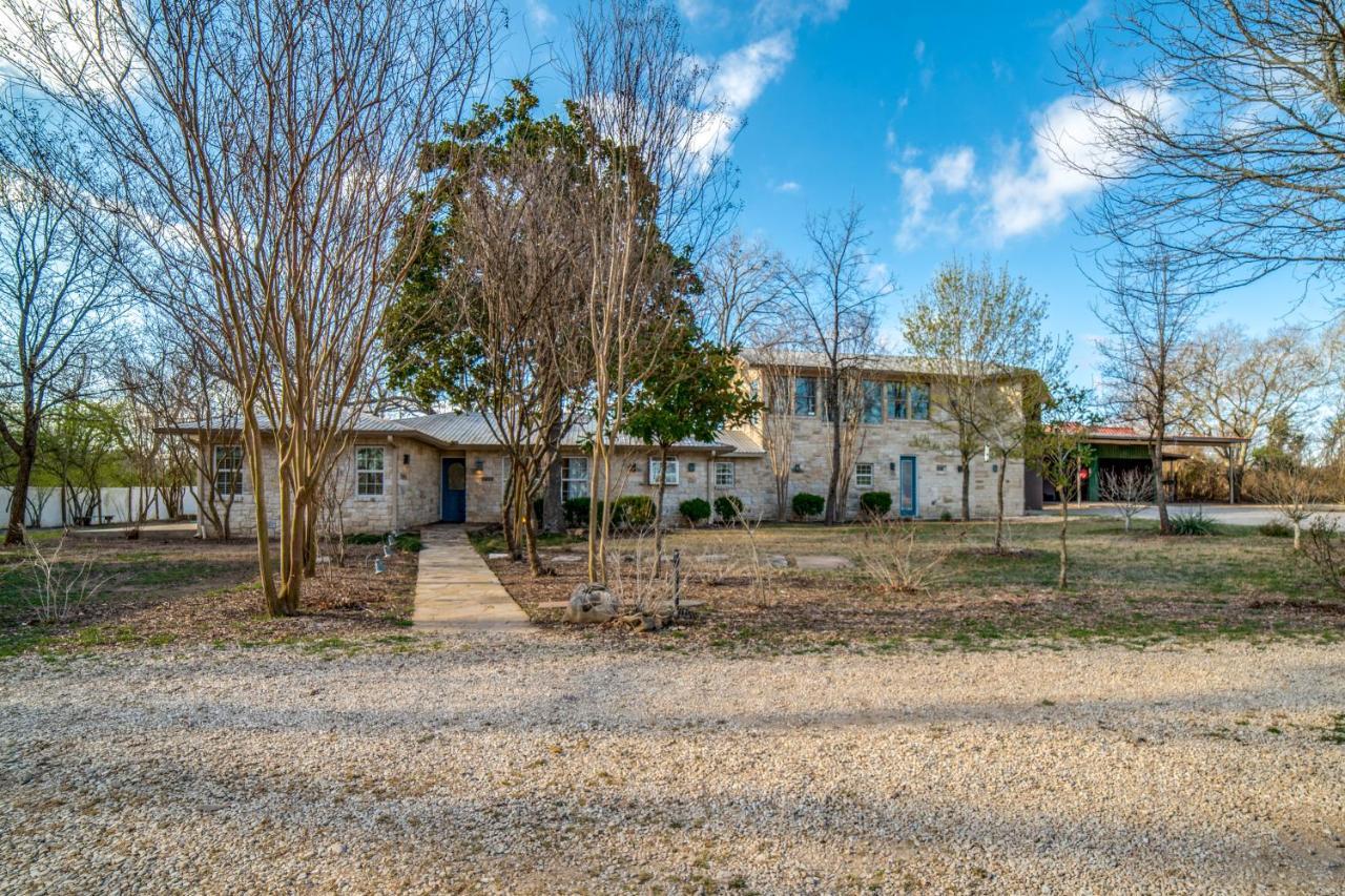 5 Bdrm Home On 2 Acres Mins To Wineries Private Heated Pool And Hot Tub Johnson City Extérieur photo